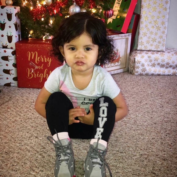 Hi, My name is Rosie and I love thrifting! - Picture 15 of 17